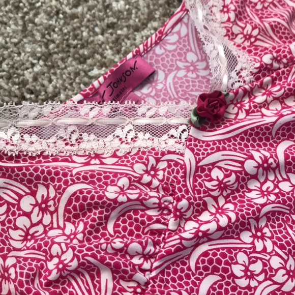 Barbie costume potential: Limited Edition VS Betsey Johnson Line! - Picture 4 of 4